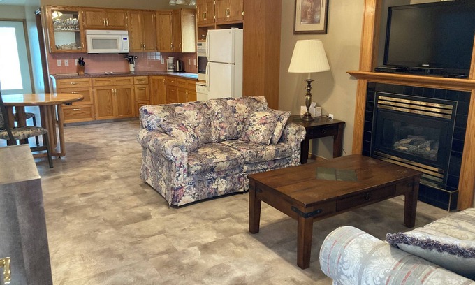 Sundre Casa | Peaceful Tranquility at Mama B’s!