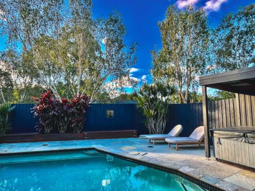 Mudgeeraba Casa | Peaceful tropical retreat with pool, mineral spa & Games room