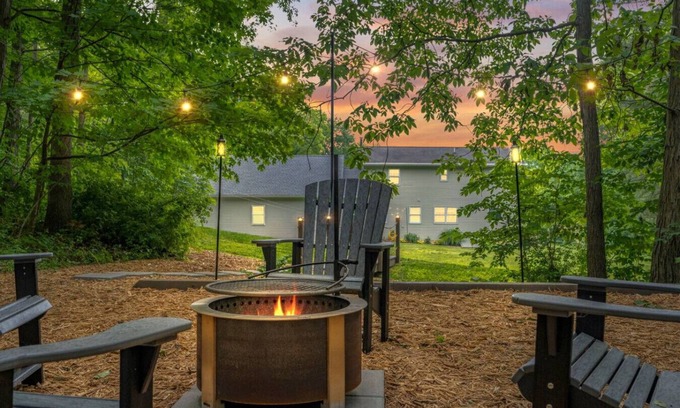 Newport Casa | Peaceful Valley Retreat