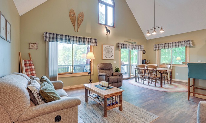 Alger Cabina | Peaceful Waterfront Cabin on Tittabawassee River!