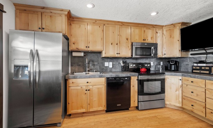 Alfalfa Casa | Peaceful Wilderness Retreat! 1 BDR East of Bend, Close to Hiking Trails