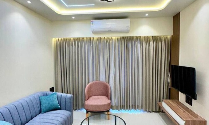 Baner Apartamento | Peacock Palace: 2BHK Modern AC Flat in Baner, Pune