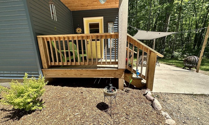 Irons Cabina | Peacock Trail Cabin #1