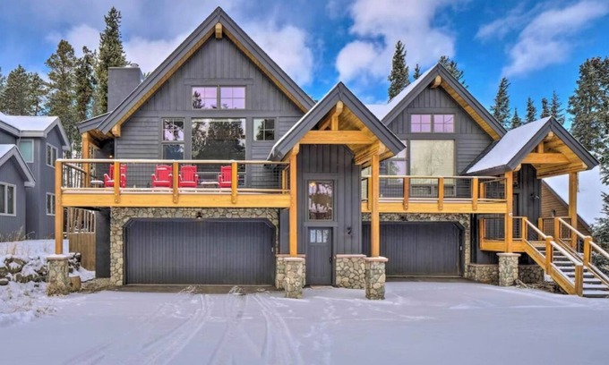 Warrior's Mark West Casa | Peak 10 Place - Free Winter Shuttle to Lift - Ski-In, Ski-Out for Experts Only