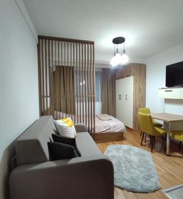 North Macedonia Apartamento | Peak Treats Apartment