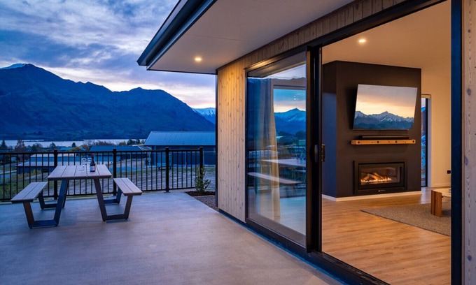 Wanaka Casa | Peaks and Pines Wanaka