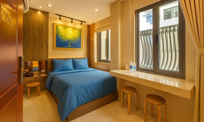 Bach Dang Riverside Apartamento | Peanuts Home - Central HCM, 5 mins to Bui Vien | Full Kitchenette & Free Laundry