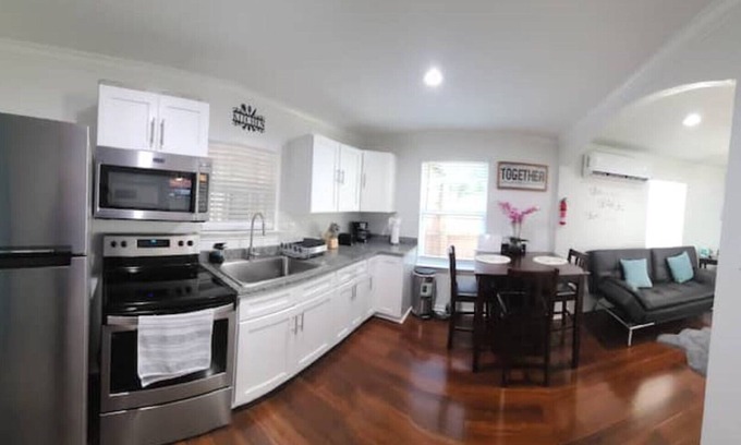 Midtown Casa | Pearl-Brewery 5 minutes to downtown/per