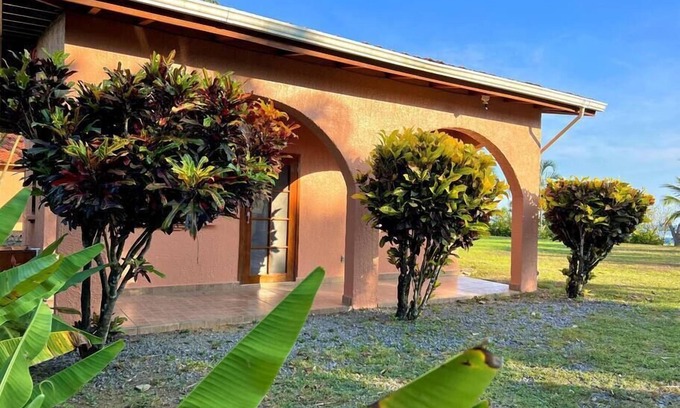 Mahogany Bay Casa | Pearl Cove Casita @ Dixon Cove