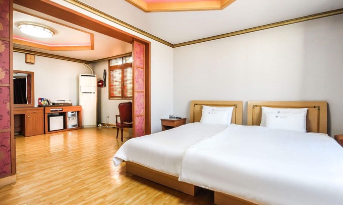 Jinju Hotel | Pearl Hotel