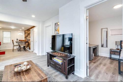 Old Brooklyn Casa | Pearl House