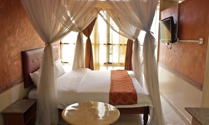 Ngara West Hotel | Pearl Palace Hotel