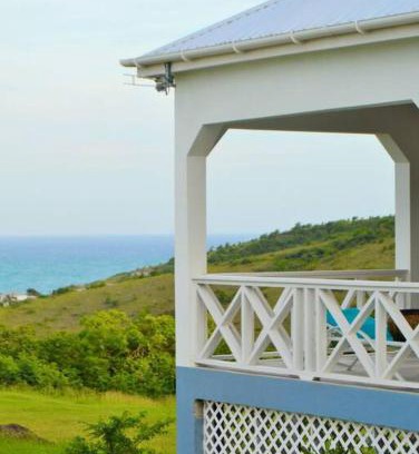 Mamora Bay Casa | Pearl's Hilltop Cottage