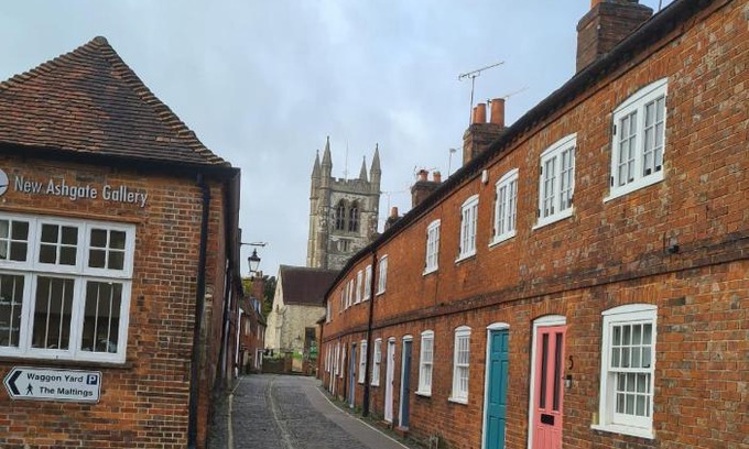 Farnham Casa | Pearls Cottage