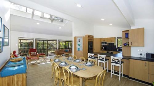 Pearl Beach Casa | Pearlside - Airconditioned, Pet Friendly & Wifi