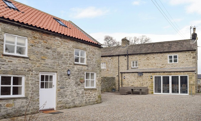 East Witton Cabaña | Peartree Cottage & Granary