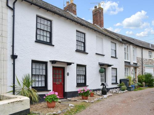 Lympstone Casa | Pebbles