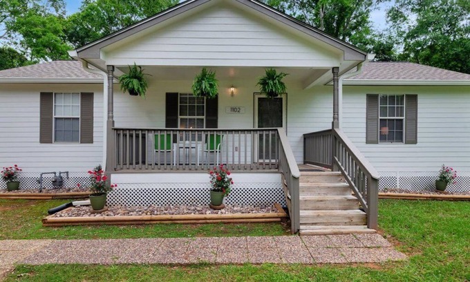 Nacogdoches Casa | Pecan Park Cottage - Close to SFA + Downtown NAC