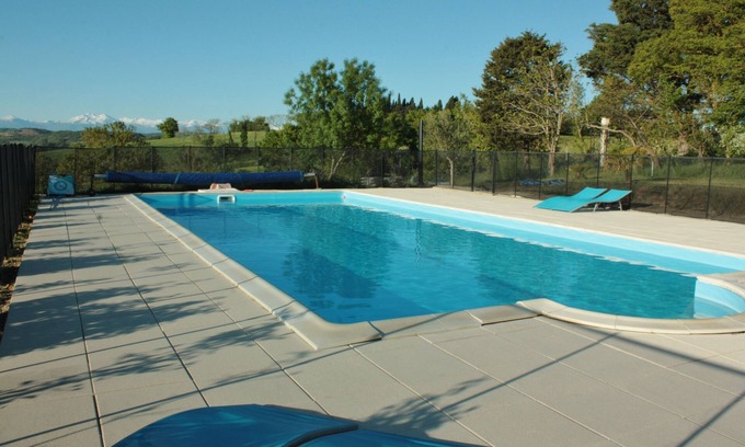 Gaja-la-Selve Cabaña | Pech Belo, casa de campo Confort con piscina, vista Pirineos, golf en el sitio