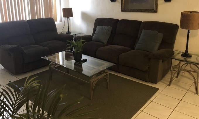 Sinajana Apartamento | PEDRO'S PLACE APARTAMENTO PRIVADO 2 BDRM / 1 BA