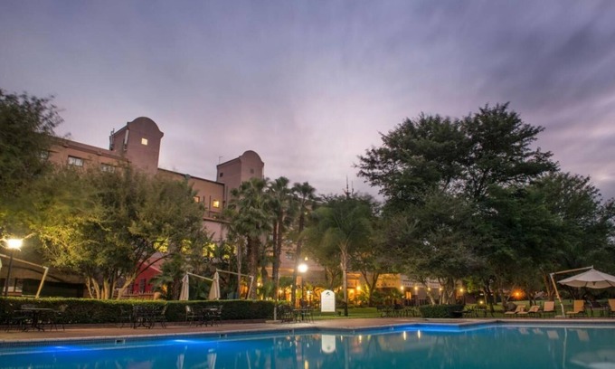 Gaborone Hotel | Peermont Metcourt Inn at The Grand Palm Resort