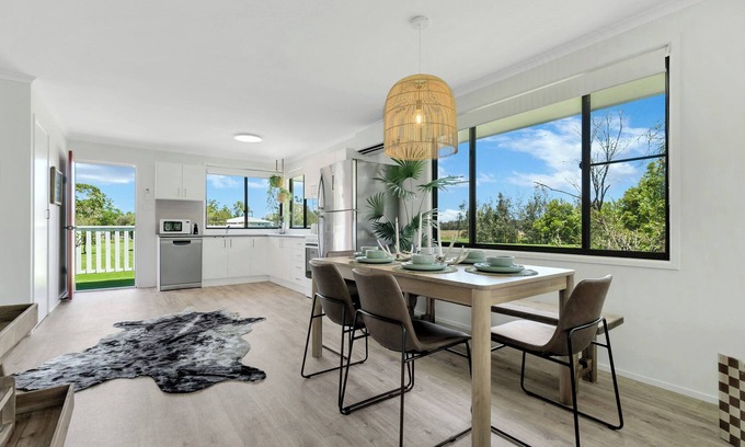 Repton Apartamento | Peking Duck - Riverside Pet Friendly Home