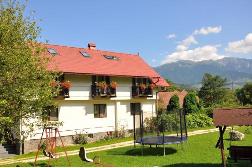 Bran Casa | PEL FLORA