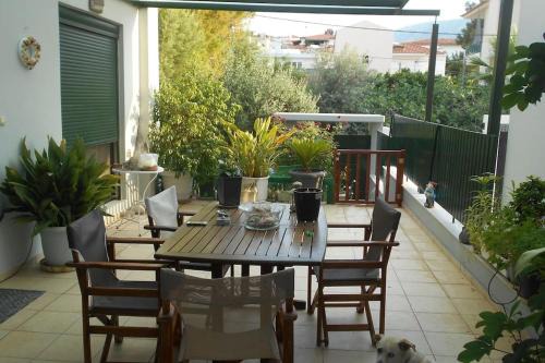 Paiania Apartamento | Pela's studio 10 minutes from the Athens airport