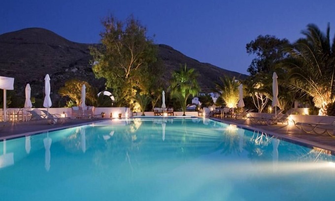 Kamari Hotel | Pelagos Hotel