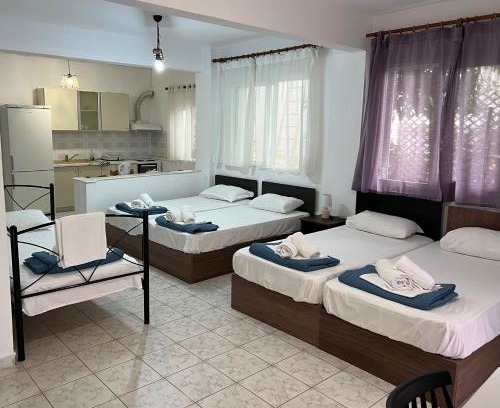 Pefkochori Hotel | PELEKAN rooms and apartments athina 12
