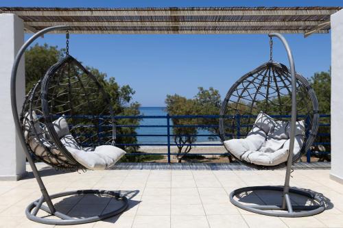 Filaki Apartamento | Pelekanos Beachfront Apartment