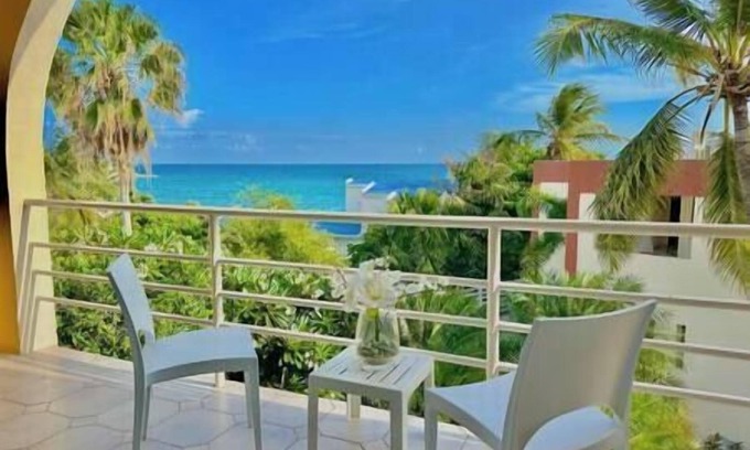 Pelican Key Apartamento | Pelican 2 bedr ocean view apt - shared pool
