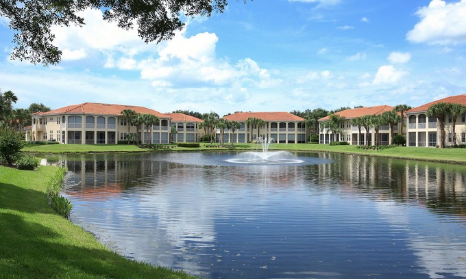 Pelican Bay Condominio | PELICAN BAY, tranquilo, a pie de piscina, tienda, centro comunitario y restos, para 4 personas