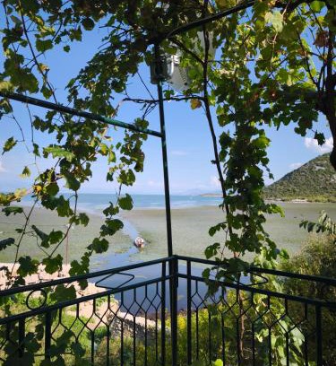 Karuc Casa | Pelican Bay House - Skadar Lake