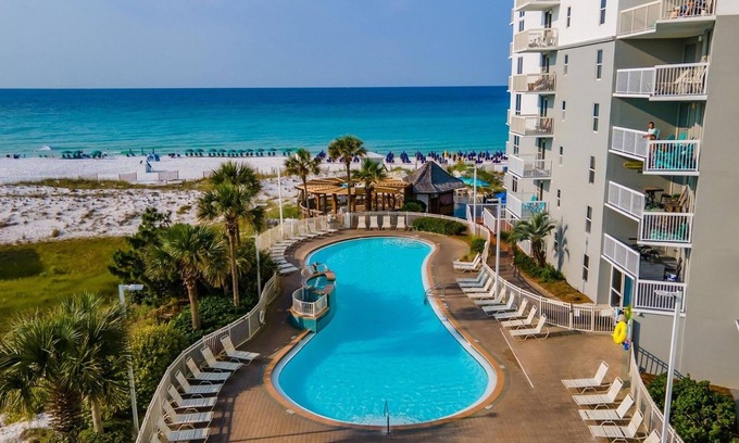 Destin Condominio | Pelican Beach 0411 1 Bedroom Condo by Pelican Beach Management