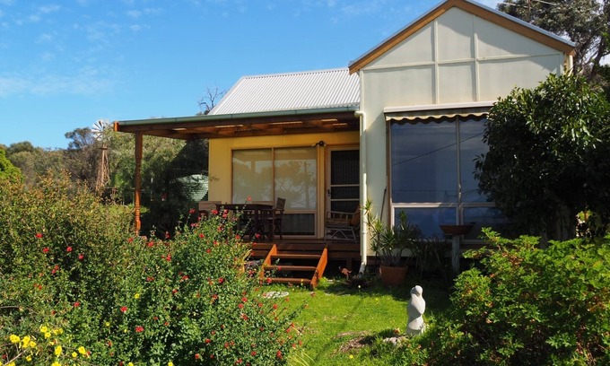 Muston Casa | Pelican Cottage - Amaneceres Santuario