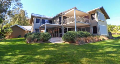Cams Wharf Casa | Pelican Escape Executive Home