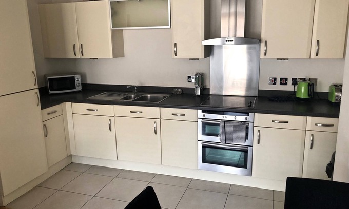 Newbury Apartamento | Pelican House 10 exclusive contemporary development (10PEL)