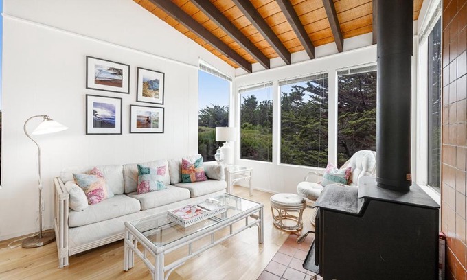 Salmon Creek Casa | Pelican House