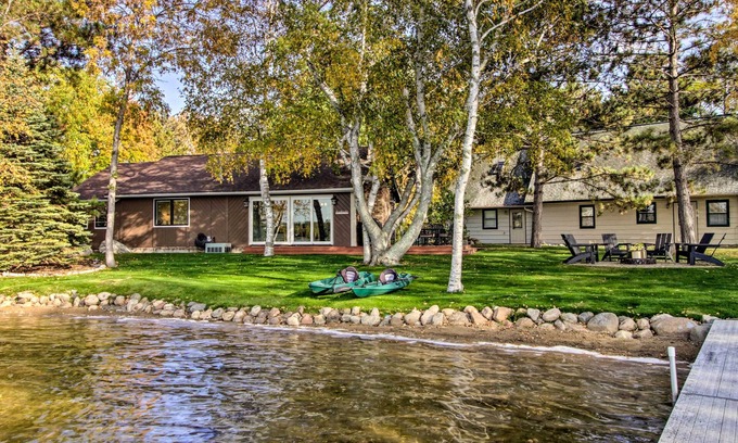 Breezy Point Cabina | Pelican Lake Getaway on Stunning Peninsula!