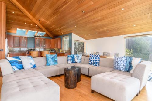 Sea Ranch Casa | Pelican's Landing - Amazing Views & Hot Tub