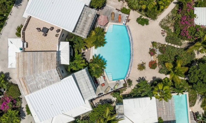 Leeward Settlement Casa | Pelican's Nest #4 · Oceanview 3 Bed Villa - Steps to Grace Bay Beach 4