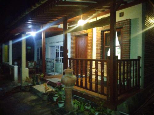 Borobudur Casa | Penginapan Homestay Mudiyono Syari'ah