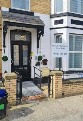 Rhyl Casa | pengwern manor