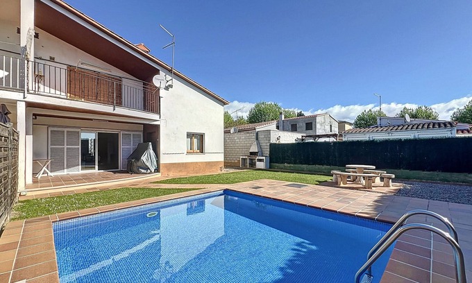 Empuriabrava Chalet De Esquí | PENI 168A - Belle maison avec piscine