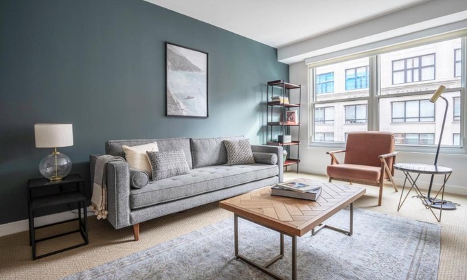 Penn Quarter Apartamento | Penn Quarter 1BR w Gym Pool Doorman nr Metro WDC-159