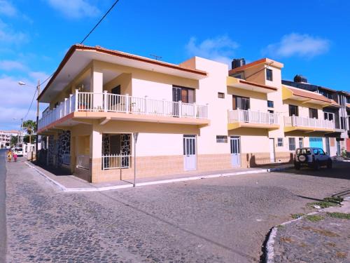 Tarrafal Apartamento | Pensão Dona Fica