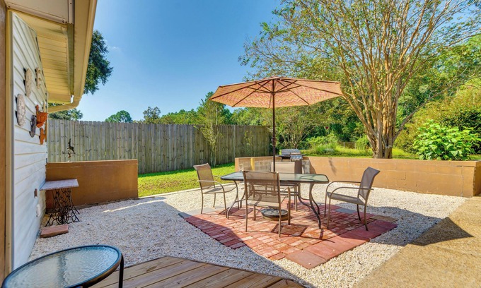 Florida Panhandle Casa | Pensacola Home ~ 13 Mi to Perdido Bay!