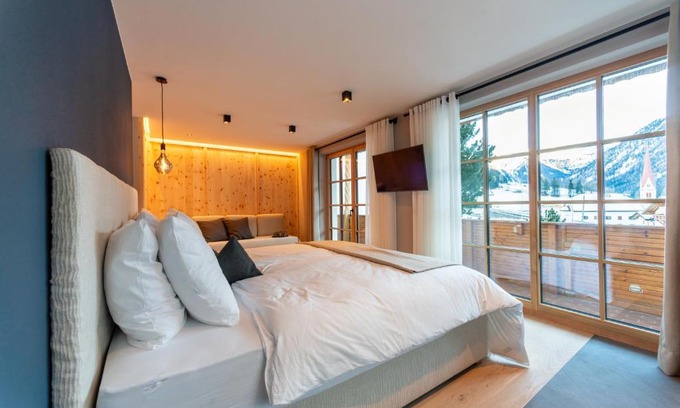 Pennes Hotel | Penserhof - Alpine Hotel & Restaurant
