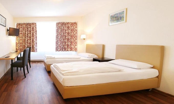 Gutleutviertel Casa | Pension Alpha - Frankfurt City Central Station